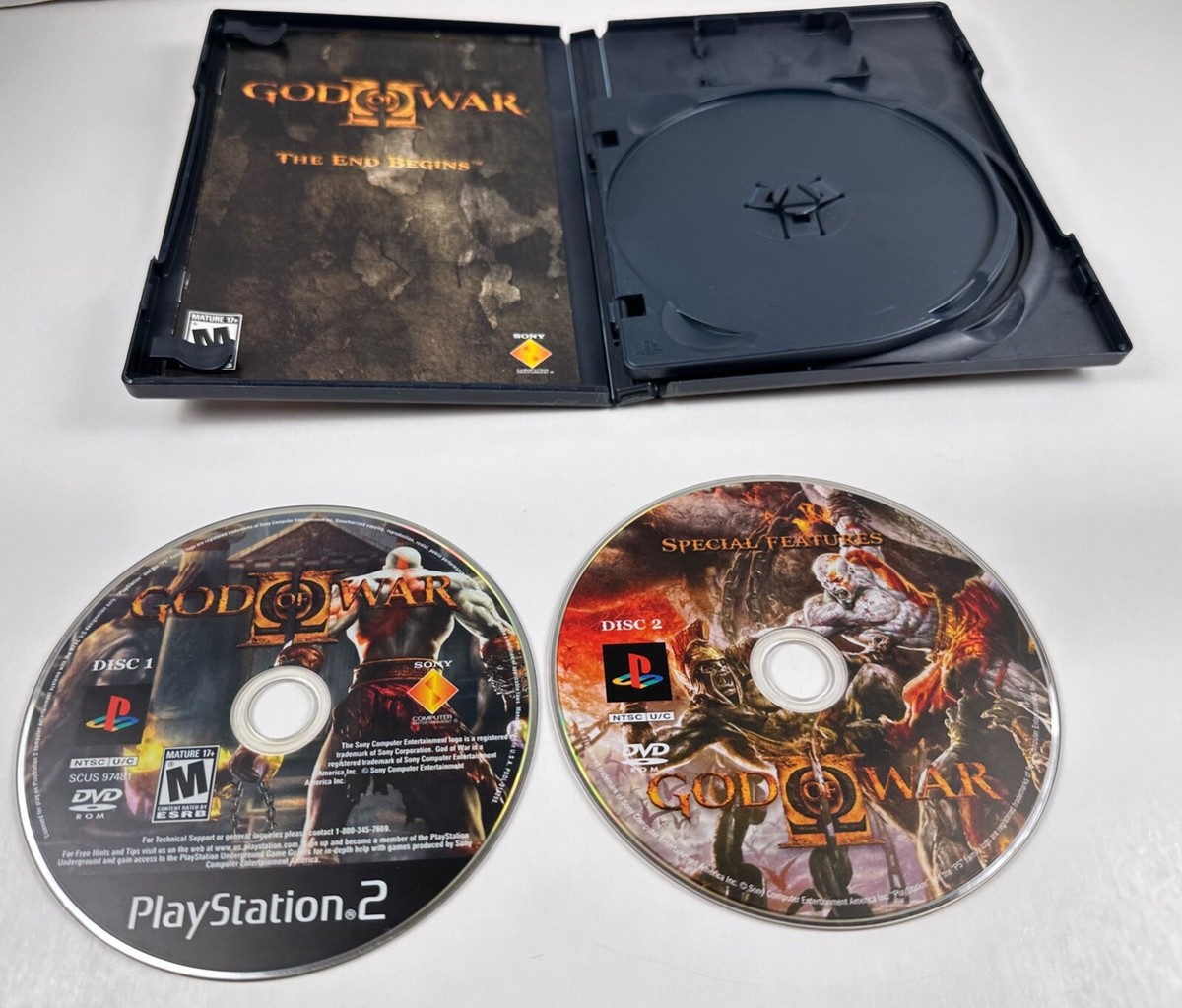 God of War II (PlayStation 2, PS2) includes Manual & 2 discs
