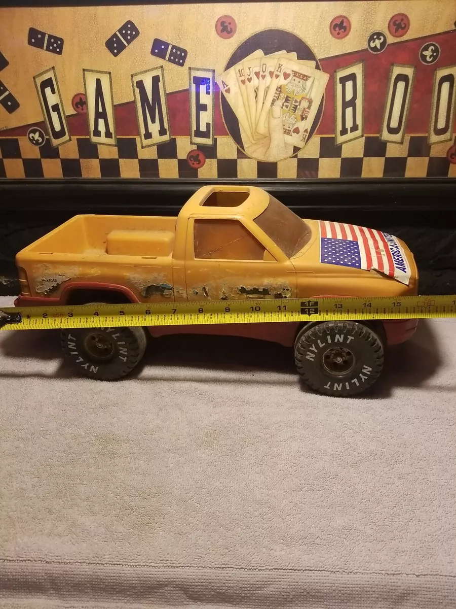 NYLINT 1995 Vintage 16