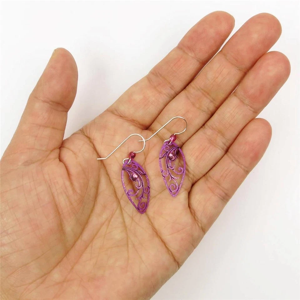 Pendientes Adajio Orquídea Radiante Lágrima Filigrana Tendrilos y Cuentas de Amatista Ligera Foto 4 de 4