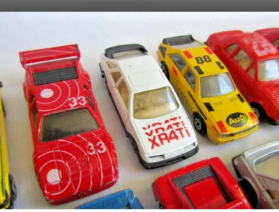 JOUET ANCIEN COFFRET Mc Toys Peugeot 205 GTI Ford Sierra Granada R25 V6