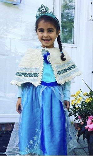 Knitted Shawl/shawlette/shoulder Wool Cover For Girls Ages 3-6 Handmade - Picture 10 of 10