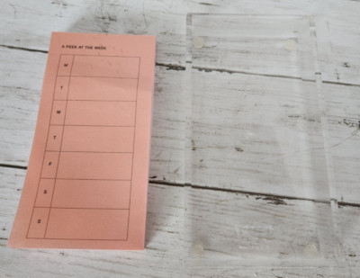 Noted by Post It Clear Acrylic Tray ''Peek at the Week'' Post It Notes