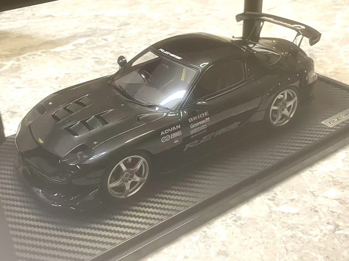 ミニカー ignition.model 1/18 RX-7 with LED light PREORDER* Ignition Model 1:18 Mazda RX-7 (FD3S) INITIAL D in