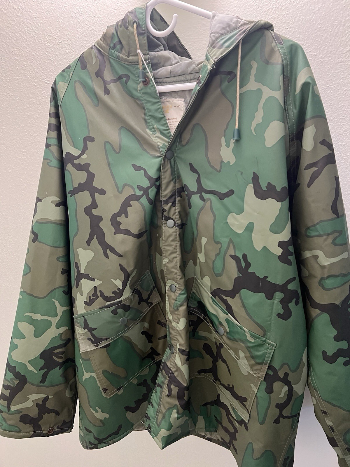 mens camo jacket large