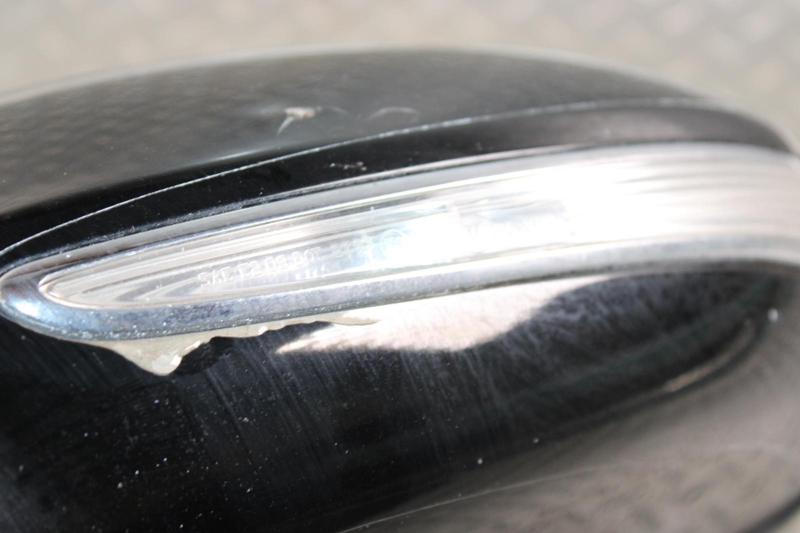 14-18 Flying Spur *DMG* Black Driver Side Left LH Door Mirror Lamp OEM Factory