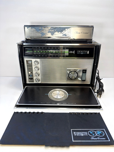 Zenith Trans Oceanic D7000Y 11 Band Radio AM FM SW Tested w/ Cord & Booklet VTG