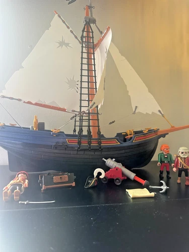 Vintage 1991 Playmobil Pirate Ship Set w Figures & some Accessories