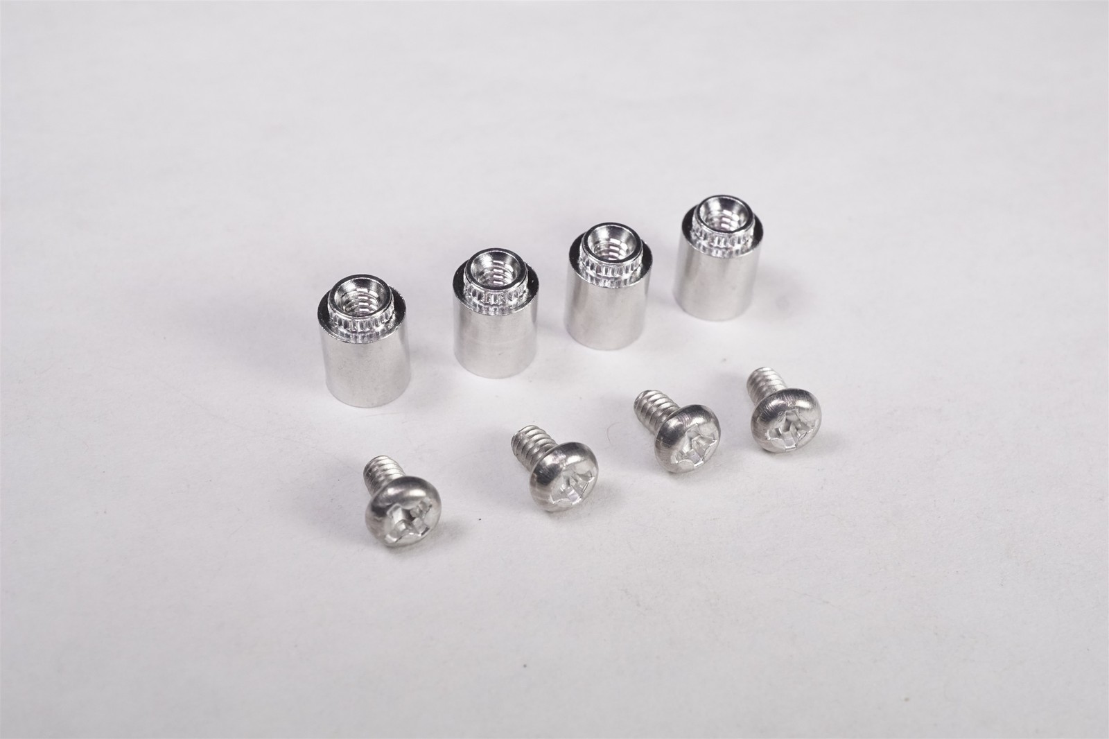 Lot of 4 SO-0715-01-01-01 Samtec 1/4" Round Standoff 4-40 x 7.15mm Aluminum NOS
