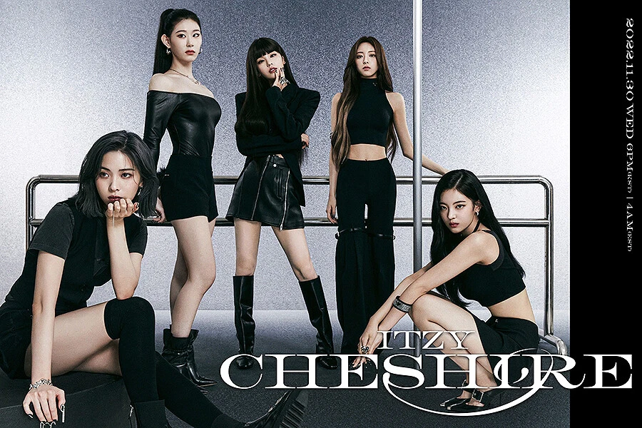 ITZY [CHESHIRE] Album SPECIAL CD+Photo Book+2 Card+Lyric+Poster+