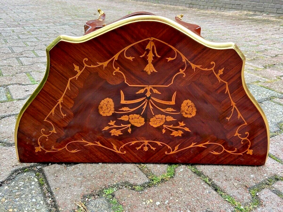 Cómodas Mesitas de Noche Francés Luis XVI Incrustación de Caoba Hoja de Oro Acento Par 2 piezas Foto 4 de 4