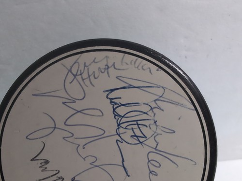 Celebrity All Stars Hockey NHL Signed Puck Auto Autographed Rare Five Signatures - Picture 7 of 11