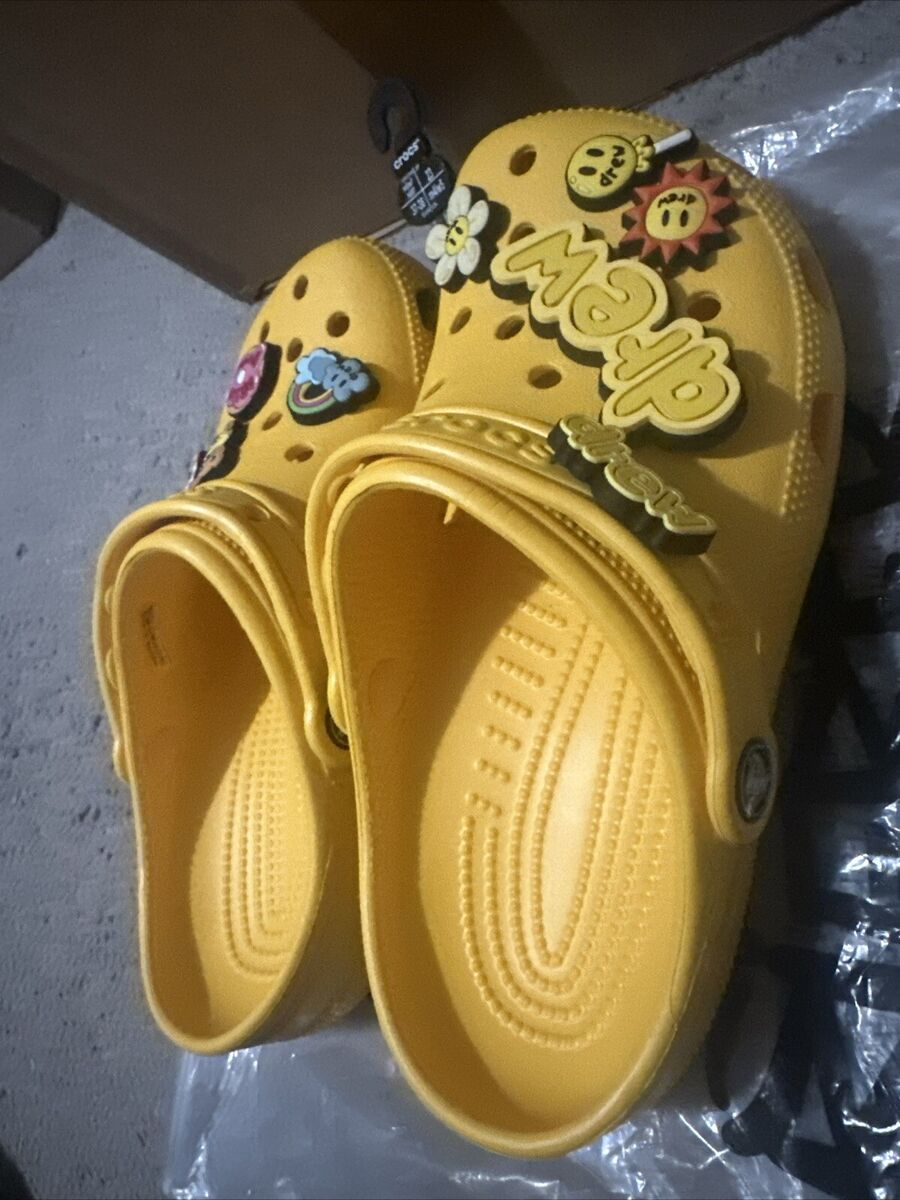 Crocs x Justin Bieber x Drew House Yellow Classic Clog Shoe Crocs x Justin Bieber x Drew House Yellow Classic Clog Shoe