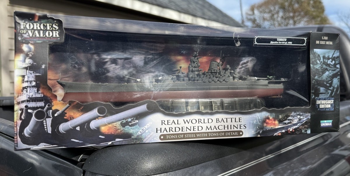 New FORCES OF VALOR #86004 JAPANESE BATTLESHIP YAMATO '45 1/700