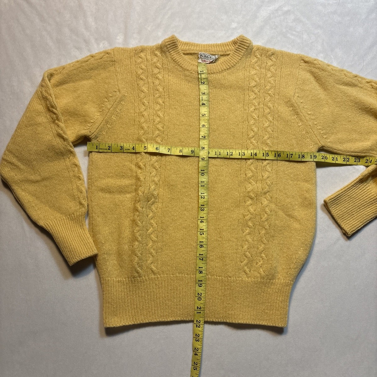 Vintage Alan Paine Sweater Men's Shetland Wool Crewneck Made In