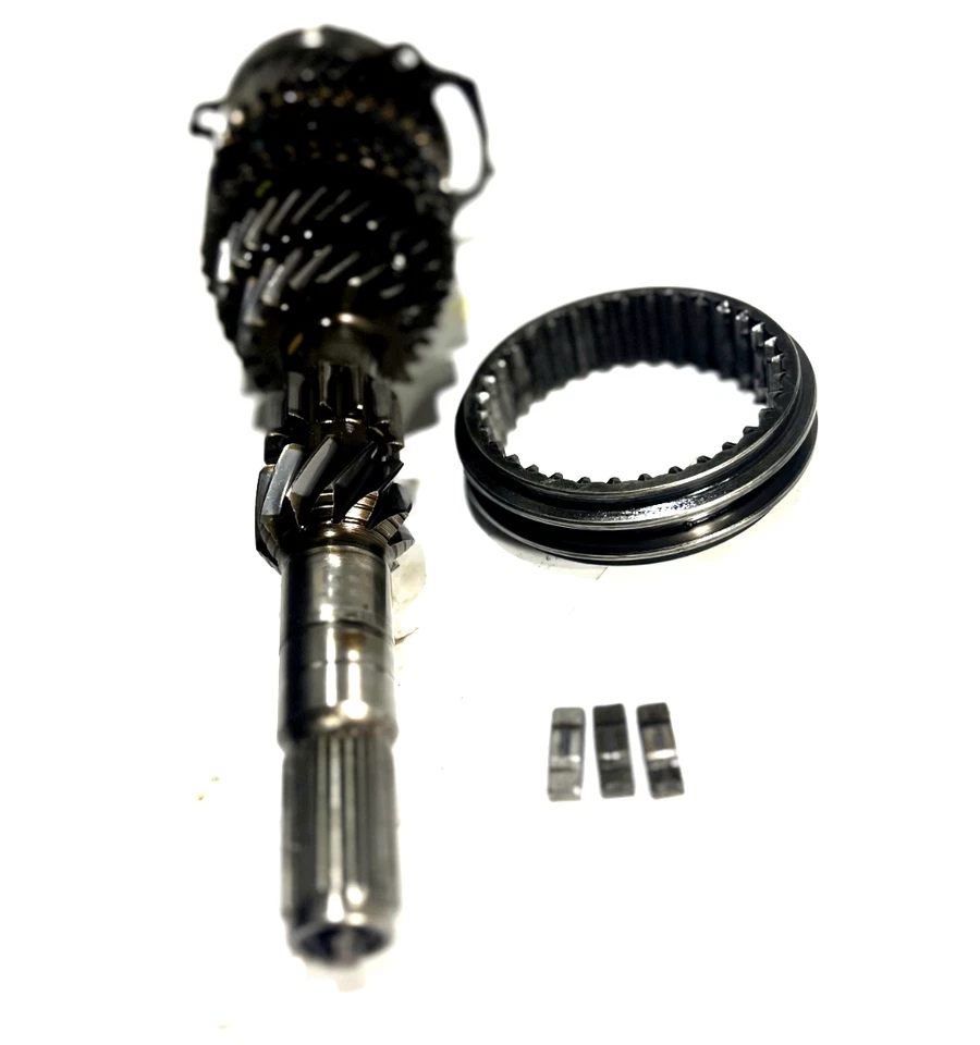 TRANSMISIÓN MANUAL VW 020/DFQ (MK3 2.0L) EJE DE ENTRADA MONTAJE Y PIEZAS USADAS Foto 2 de 4