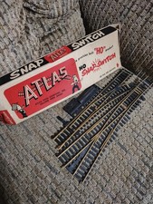 Vintage Atlas HO Snap Switch Manual Right Rai...