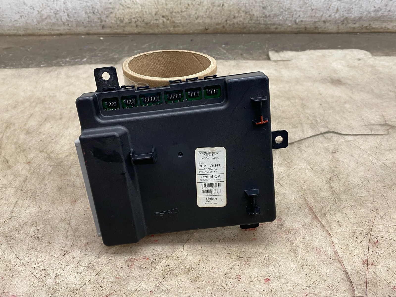 2015 ASTON MARTIN RAPIDE CENTER STACK CONTROL MODULE UNIT ED23-14F132-AA OEM