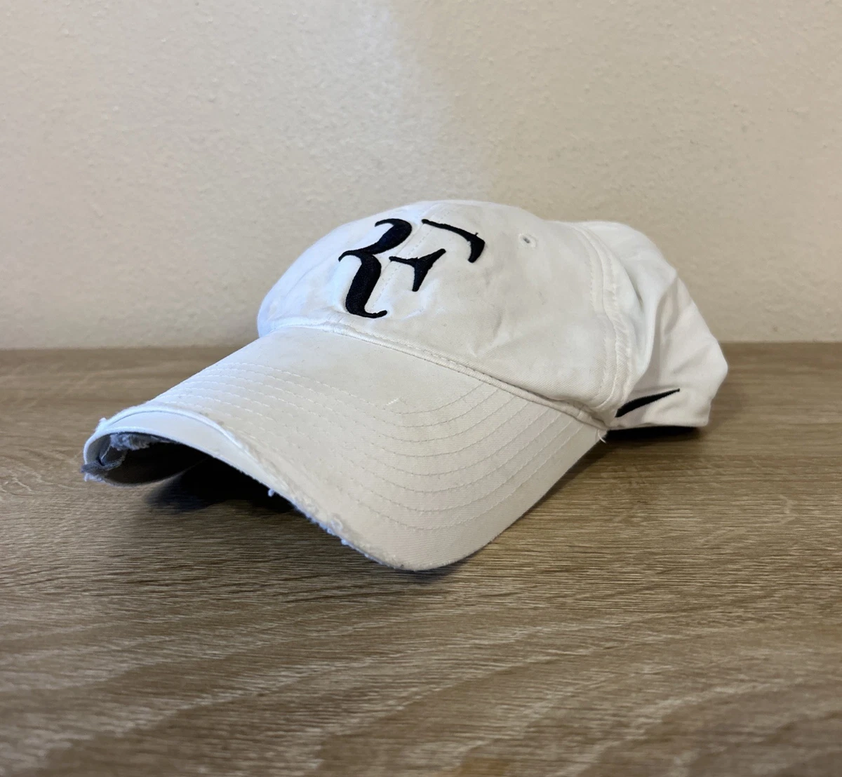 NIKE RF CAP WHITE/BLACK フェデラー キャップ 新品 NIKE RF CAP BLACK/WHITE ナイキ ロジャーフェデラー選手モデル