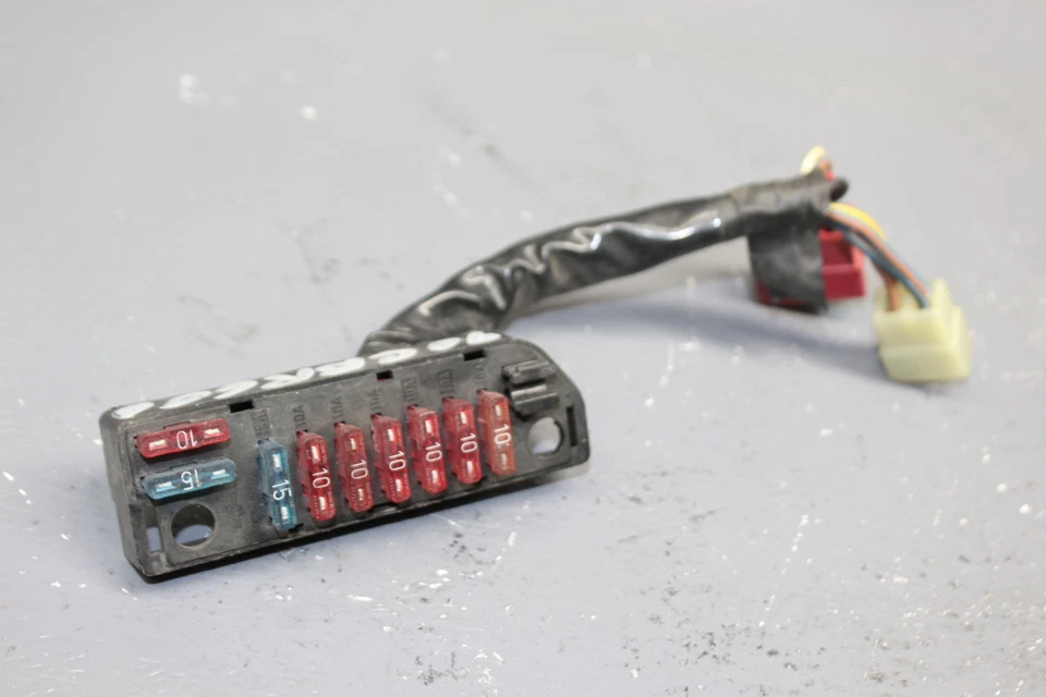 Honda CBR600F 1987-1990 caja de fusibles *sin tapa* #2 Foto 3 de 4