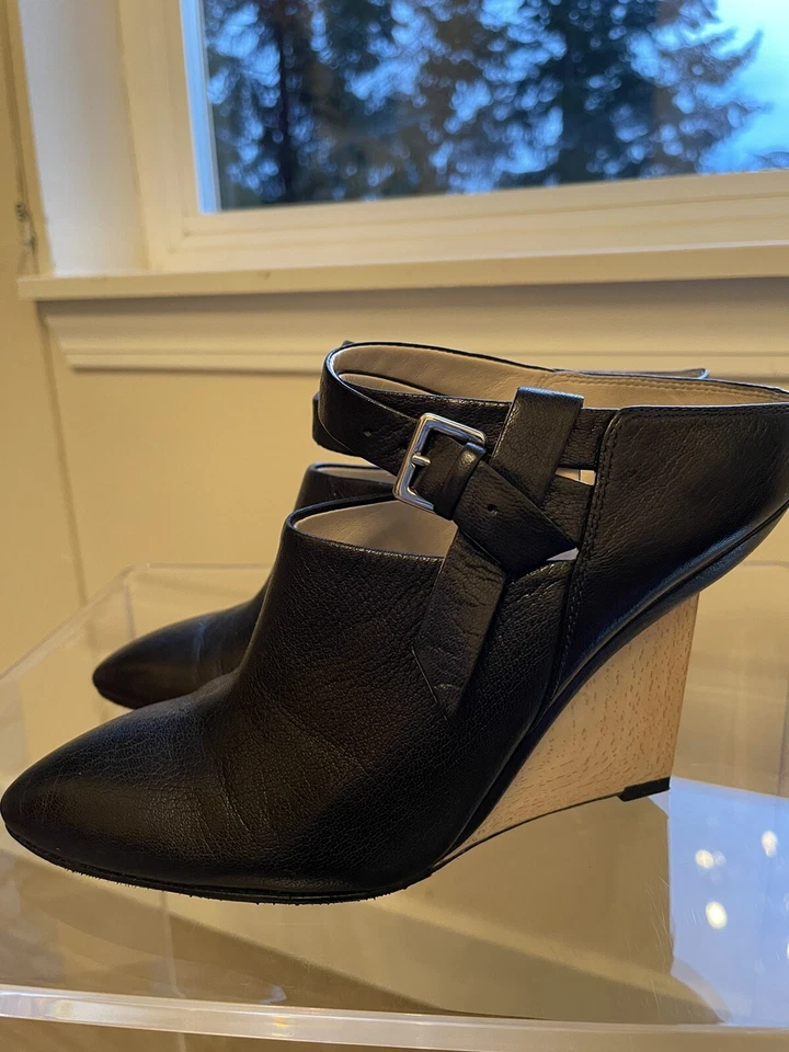 Classy Camilla Skovgaard Doble Cuero Negro Punta Cuña Mules Talla 37 Foto 3 de 4