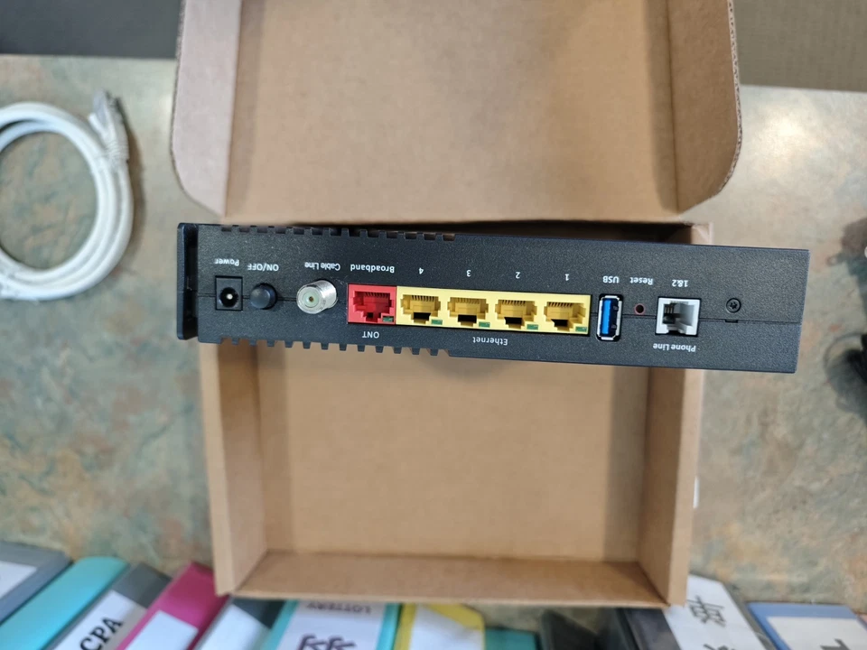 Arris Frontier NVG468MQ Ethernet Gateway Wi-Fi Modem Router with power adapter - Image 3 of 4