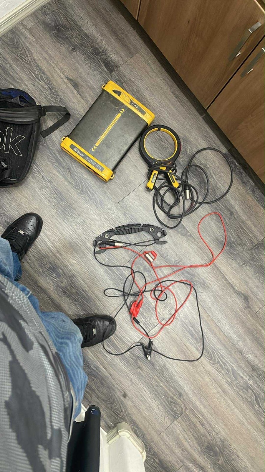 Vivax metrotech locater