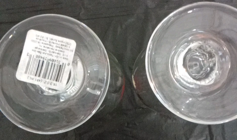 Par de copas de vidrio Libbey hojas de otoño, 16,3 oz. 7” H 3” W, hecho en EE. UU. Foto 2 de 2