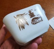 Vintage PYREX Cat Brown Refrigerator EARLY AMERICAN Dish 501-B Glass Lid