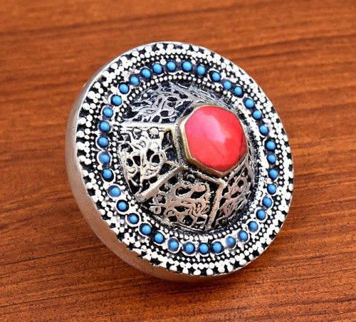 Big Vintage Red Coral Ring Kuchi Afghan Tribal Filigree Round Ethnic Carved Band - Picture 3 of 7