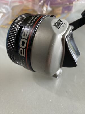 Vintage Zebco 202 Spincasting Reel, Made In USA Brunswick 1987