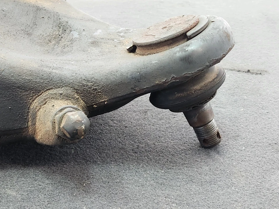 ✅Brazo de control de suspensión de pasajero delantero para Toyota Land Cruiser J100 98-07 Foto 3 de 4