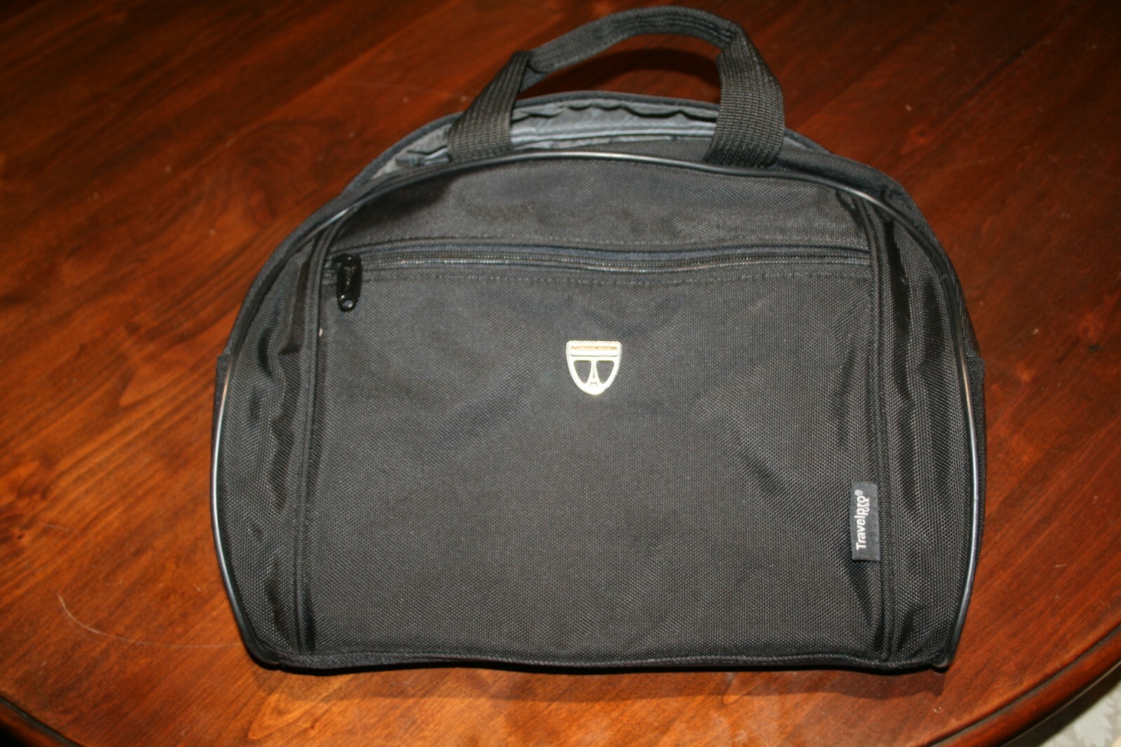 travelpro crew 11 spinner tote