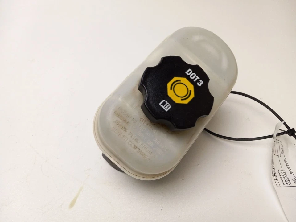 2005-2009 CADILLAC SRX CILINDRO MESTRE DE FREIO - Imagem 2 de 4