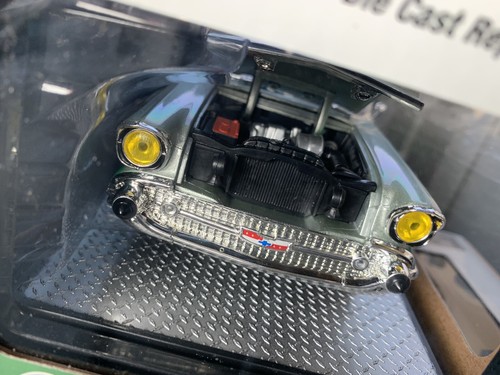 NEW M2 Machines 1957 Chevrolet 210 Hardtop Oreilly Exclusive Chub 1:24 Limited - Picture 2 of 7