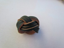 Halstuchknoten ca. 5 x 2,7 cm, Leder Vollrind. Vegetabil.Original Pfadfinder.