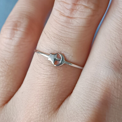 Tiny Moon Star Sterling Silver Thin Dainty Above Knuckle Midi Pinkie Ring A3053