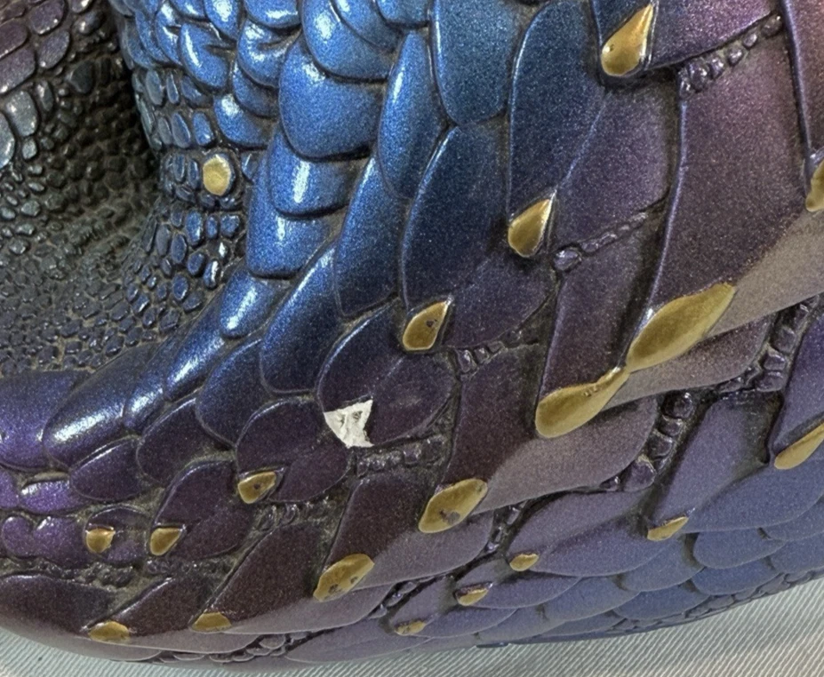 De Colección Ediciones Windstone Madre Descanso 1985 Pena Dragón Pavo Real Azul Iridiscente Foto 4 de 4