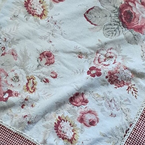 TABLECLOTH FRENCH COUNTRY RED ROSES. 55X80. #20 - Picture 7 of 8