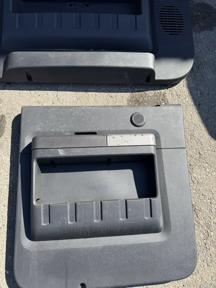 2011-2016 Ford Super Duty Door Panels Lariat F250 F350 F450 - Image 2 of 4