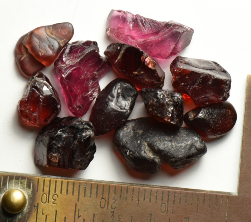 Tanzania Garnet Faceting mix lot 53 carats total weight 11 pieces rough