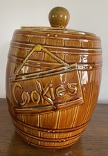 Vintage 1950's McCoy Ceramic Whiskey Barrel Cookie Jar with Lid made in the USA
