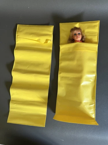 Mattel Barbie YELLOW SLEEPING BAG ONLY Going Camping Set #8669 VTG lot Of 2 1973