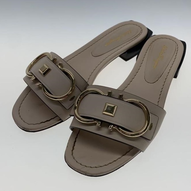 ★関税込★Ferragamo★double gancini sandals★ 01e565-758084_5.jpg