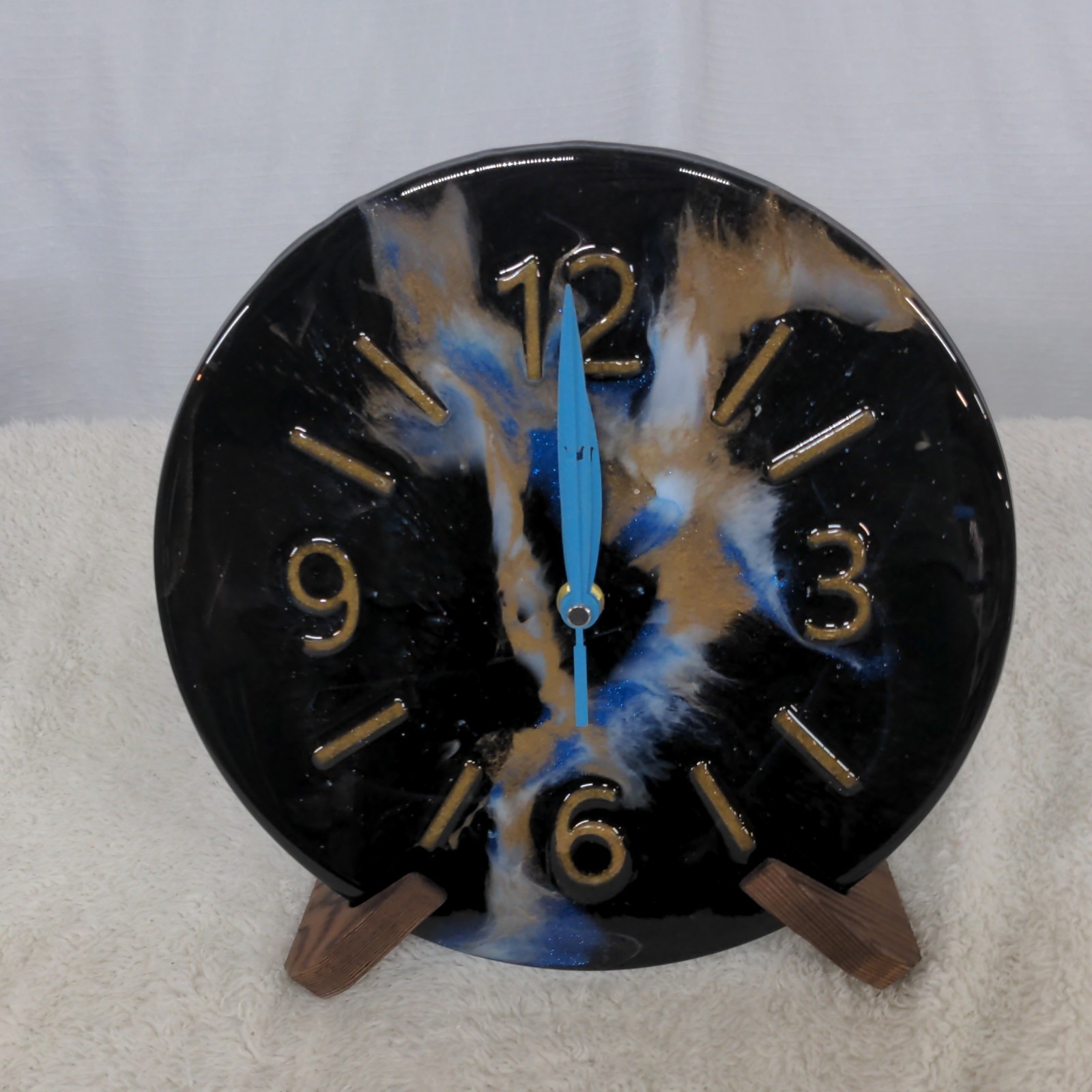 Handmade Modern Abstract Resin Wood Wall, Table Clock Black Blue Gold Analog