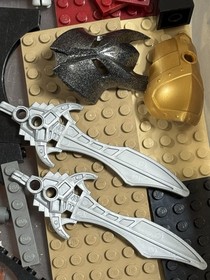 LEGO Knights' Kingdom 8877 Vladek's Dark Fortress Parts Lot