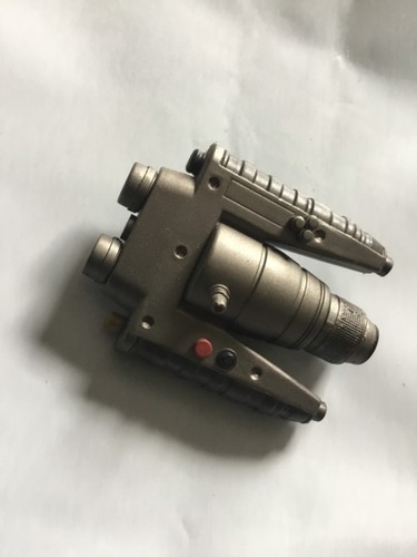 Medicom RAH Darth Maul 1/6th Scale MICROBINOCULARS ONLY - Picture 3 of 5