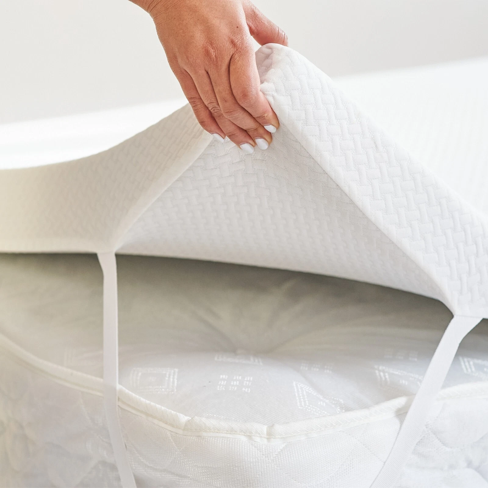 Memory Foam Mattress Topper - Orthopedic | UK Sizes | Choice of Cover
Opens in a new window or tab