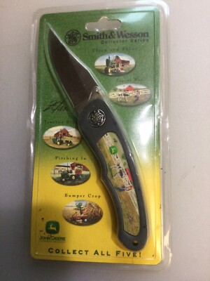 John Deere Smith & Wesson Bullseye single blade knife New