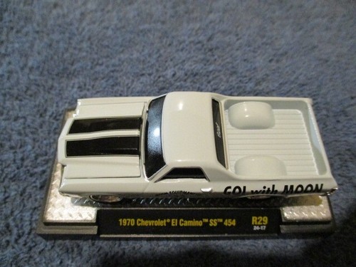 M2 MACHINES 2024 GROUND POUNDERS R29, MOONEYES 1970 CHEVROLET EL CAMINO SS 454 - Picture 4 of 8