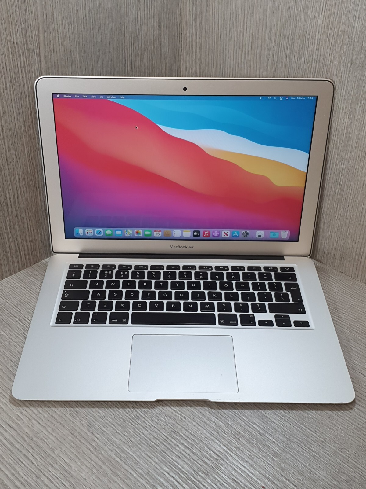 Apple MacBook Air i5 @ 1,3 GHz 13" 4 GB RAM 120...